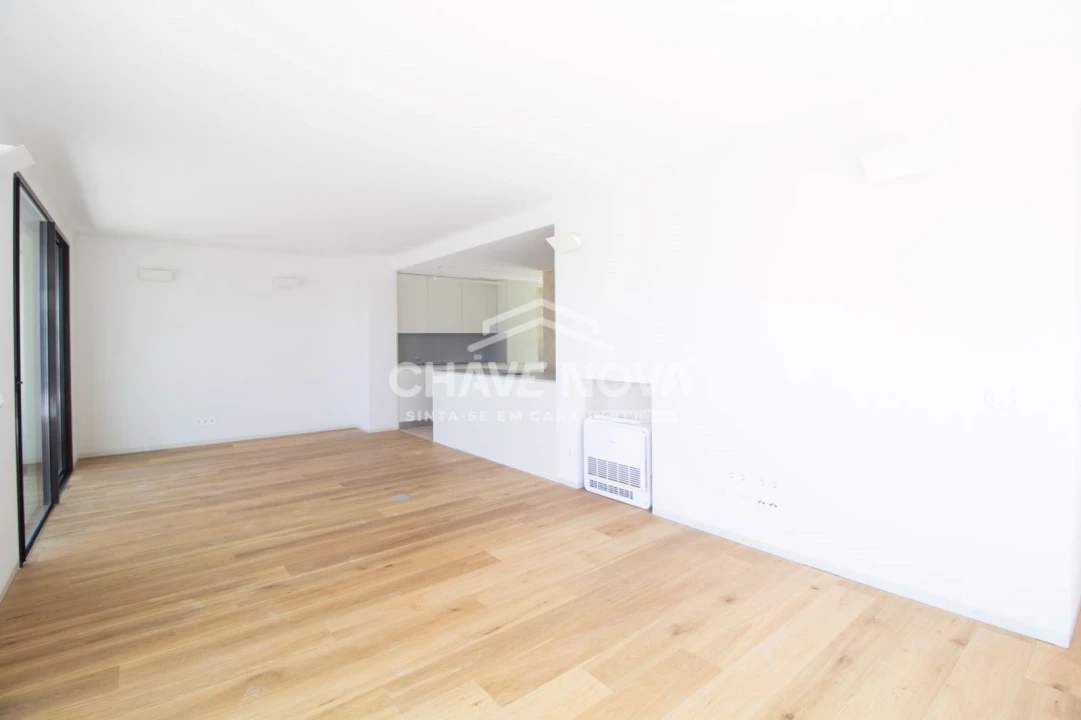 Apartamento T2 para Venda em Arcozelo Foto 2