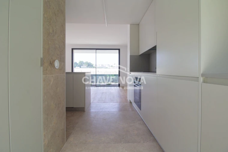 Apartamento T2 para Venda em Arcozelo Foto 6