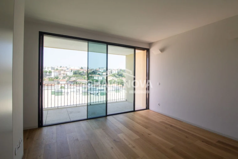 Apartamento T2 para Venda em Arcozelo Foto 15