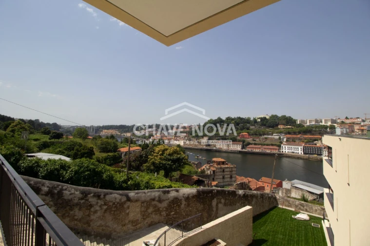 Apartamento T2 para Venda em Arcozelo Foto 20