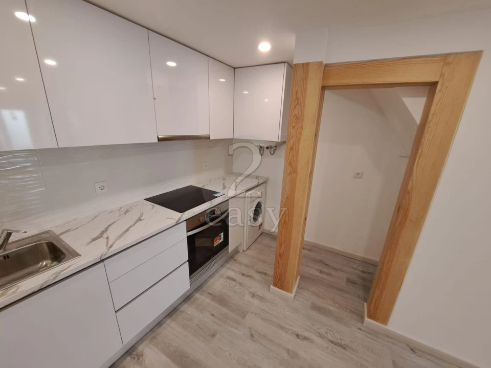 Apartamento T1 para Venda em Misericórdia Foto 1