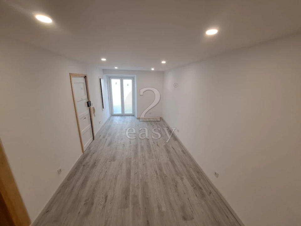 Apartamento T1 para Venda em Misericórdia Foto 4