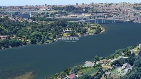 Terreno para Venda em Gondomar (São Cosme), Valbom e Jovim