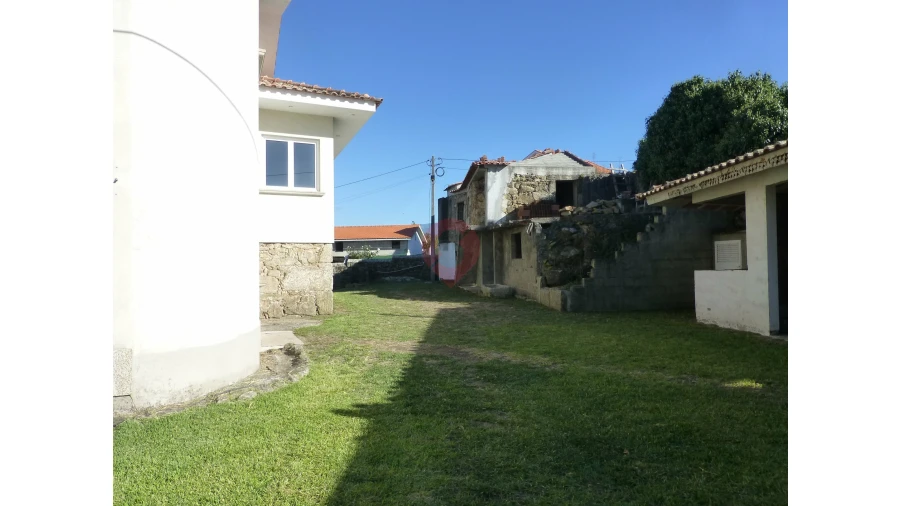 Moradia T3 para Venda em Bela Foto 11