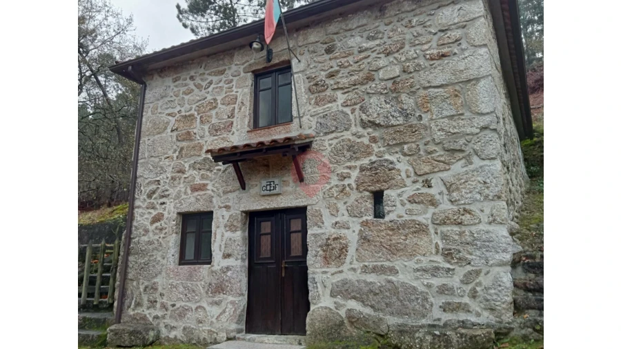 Moradia T1 para Venda em Chaviães e Paços Foto 3