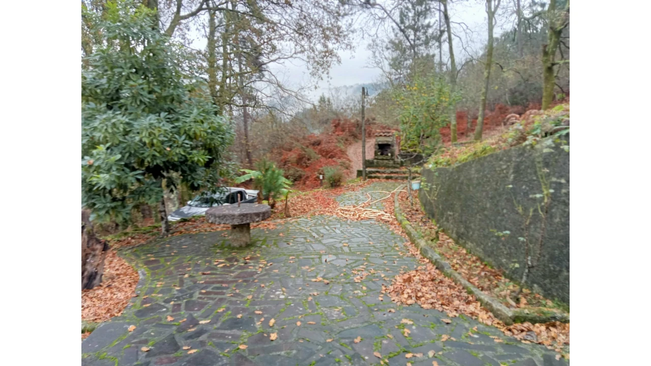 Moradia T1 para Venda em Chaviães e Paços Foto 11