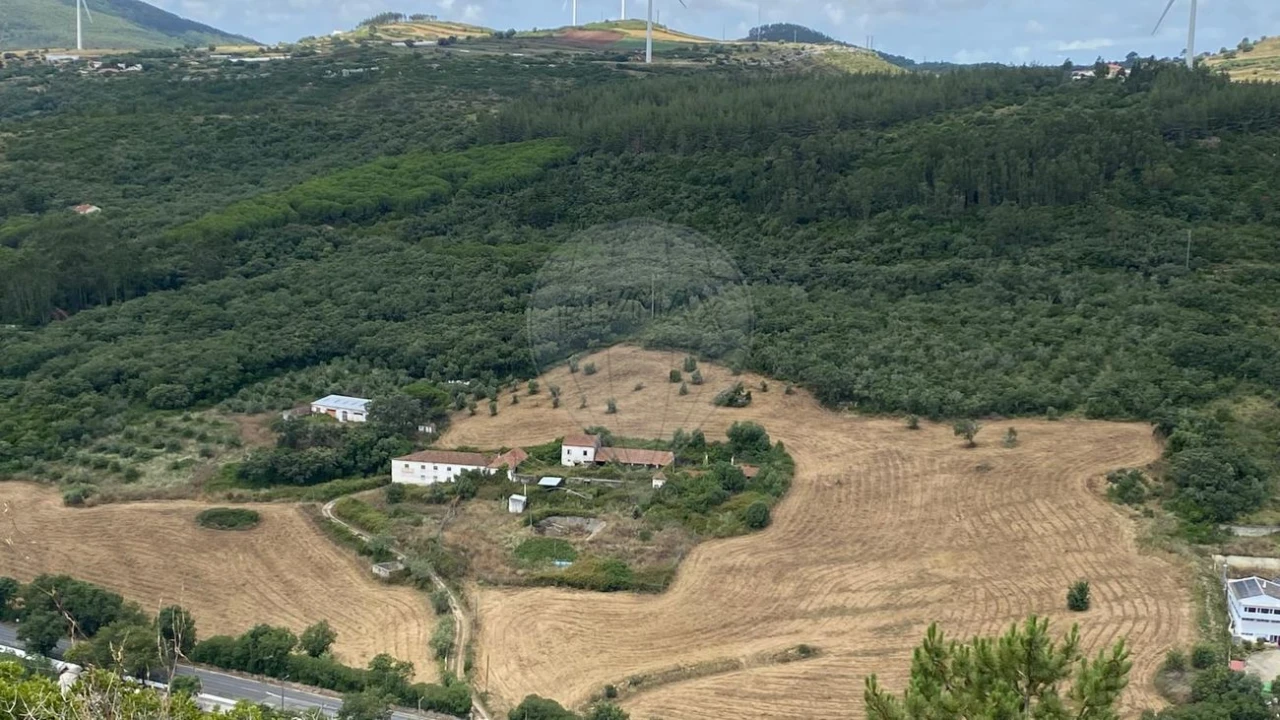 Quinta T3 para Venda em Lousa Foto 24