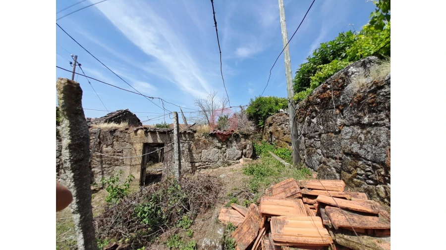 Moradia T0 para Venda em Moreira Foto 4