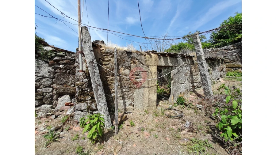 Moradia T0 para Venda em Moreira Foto 2