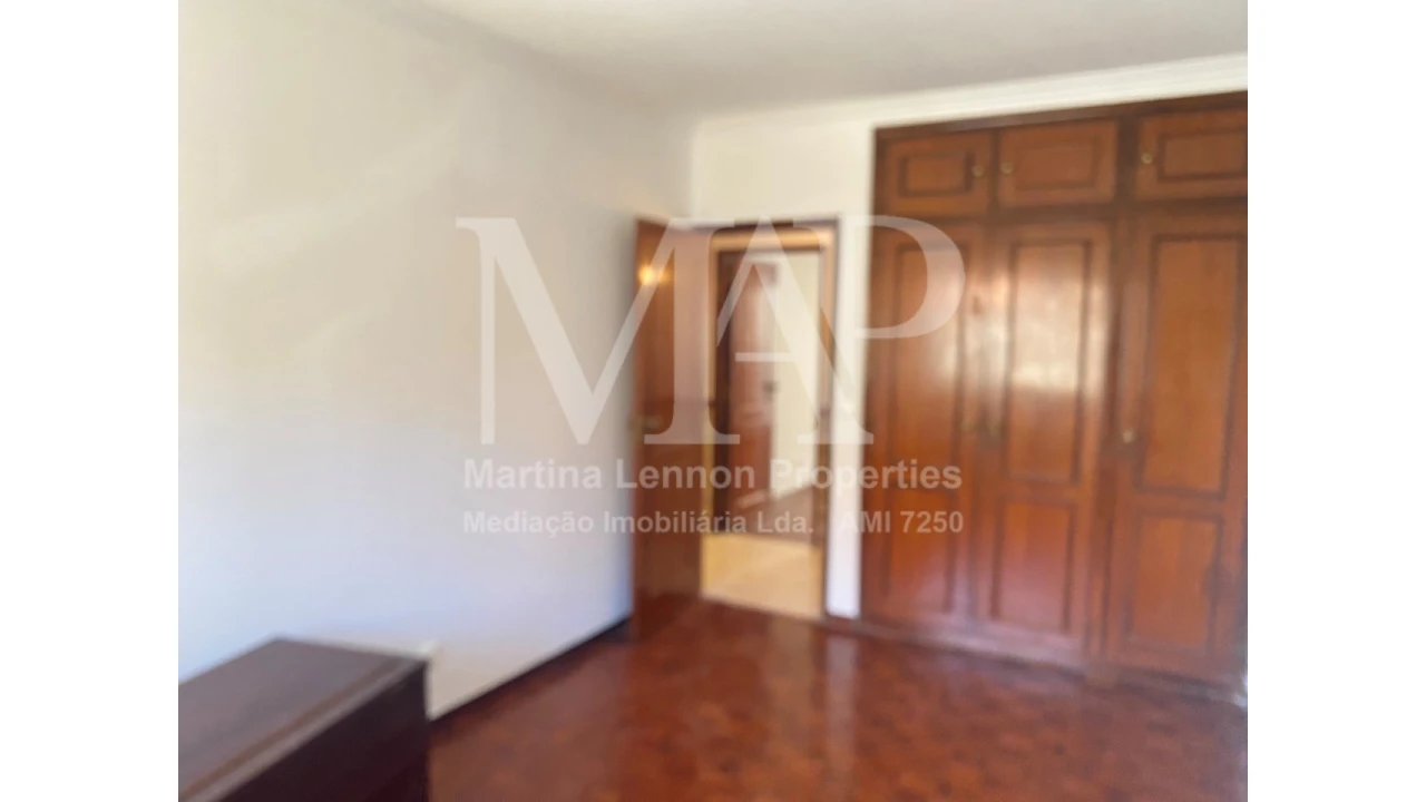 Apartamento T2 para Venda em Alcabideche Foto 6