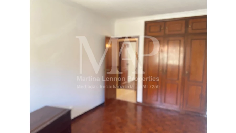 Apartamento T2 para Venda em Alcabideche Foto 6