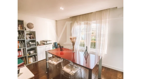 Moradia T5 para Venda em Alcabideche
