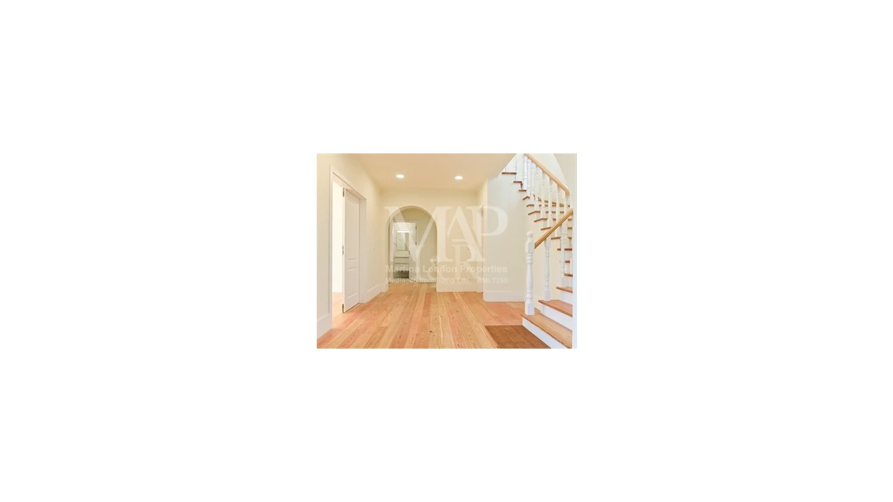 Moradia T7 para Venda em Santa Maria e São Miguel, São Martinho, São Pedro Penaferrim Foto 8