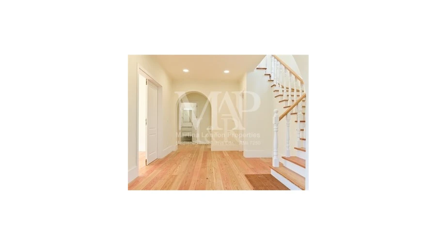 Moradia T7 para Venda em Santa Maria e São Miguel, São Martinho, São Pedro Penaferrim Foto 8