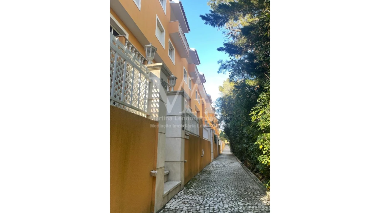 Moradia T4 para Venda em Cascais e Estoril Foto 31