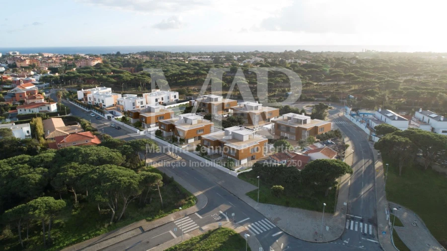 Moradia T4 para Venda em Cascais e Estoril Foto 3