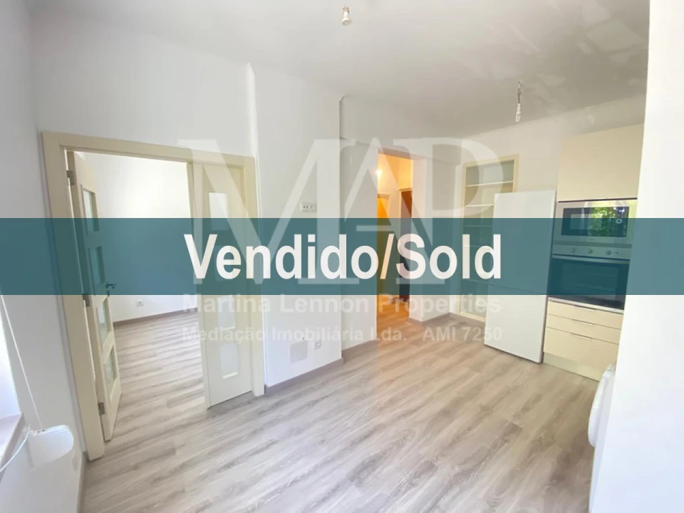 Apartamento T1 para Venda em Oeiras e São Julião da Barra, Paço de Arcos e Caxias Foto 1
