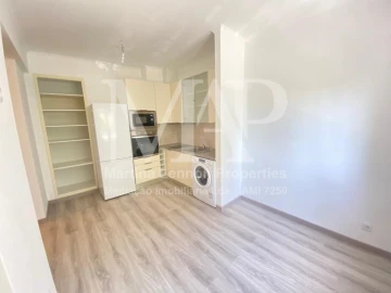 Apartamento T1 para Venda em Oeiras e São Julião da Barra, Paço de Arcos e Caxias