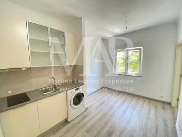 Apartamento T1 para Venda em Oeiras e São Julião da Barra, Paço de Arcos e Caxias