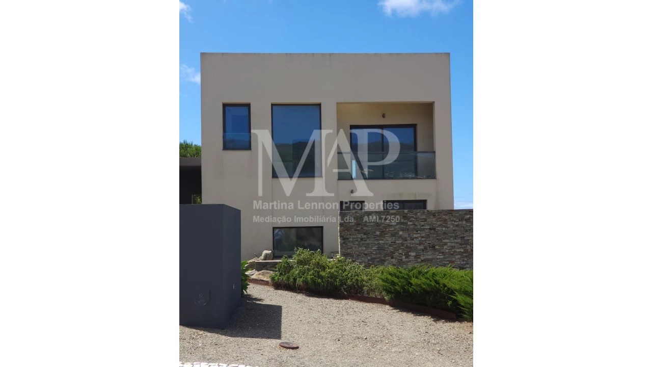 Moradia T4 para Venda em Alcabideche Foto 1