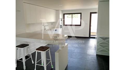 Moradia T4 para Venda em Alcabideche