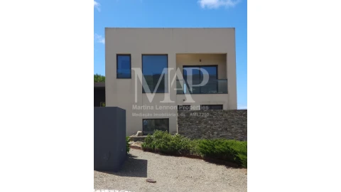 Moradia T4 para Venda em Alcabideche