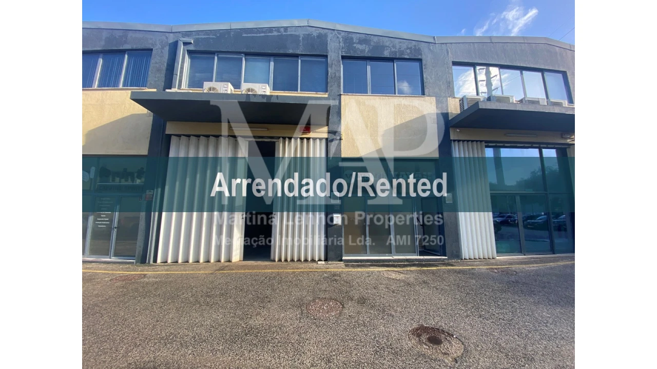 Armazém para Arrendamento em Santa Maria e São Miguel, São Martinho, São Pedro Penaferrim Foto 1