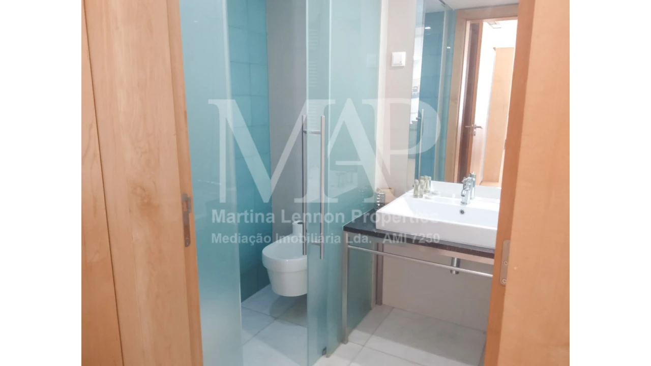 Apartamento T1 para Venda em Cascais e Estoril Foto 9