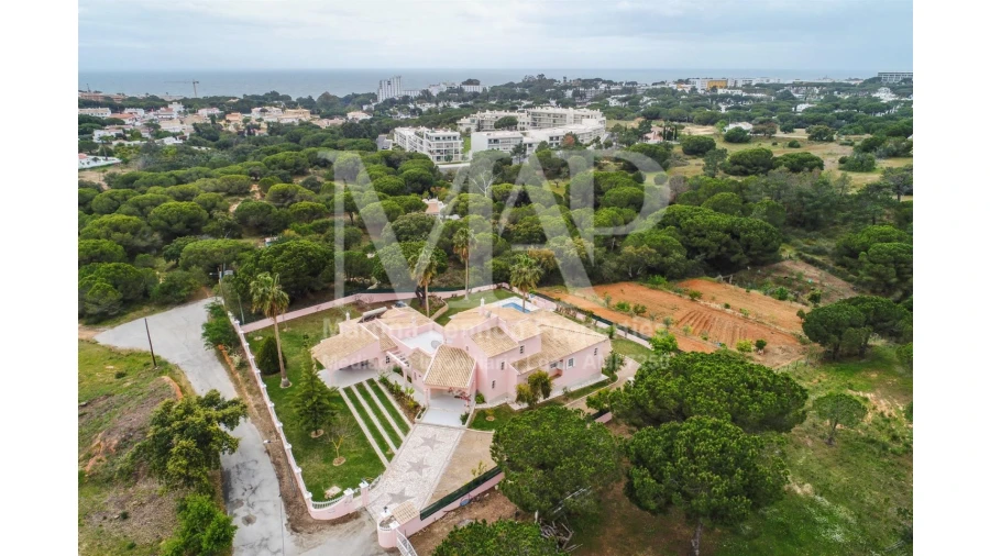 Moradia T4 para Venda em Albufeira e Olhos de Água Foto 25