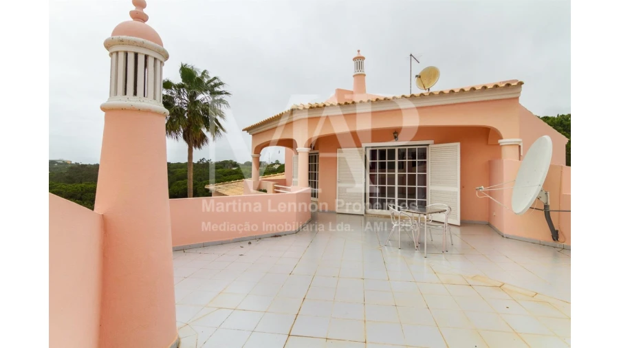 Moradia T4 para Venda em Albufeira e Olhos de Água Foto 28