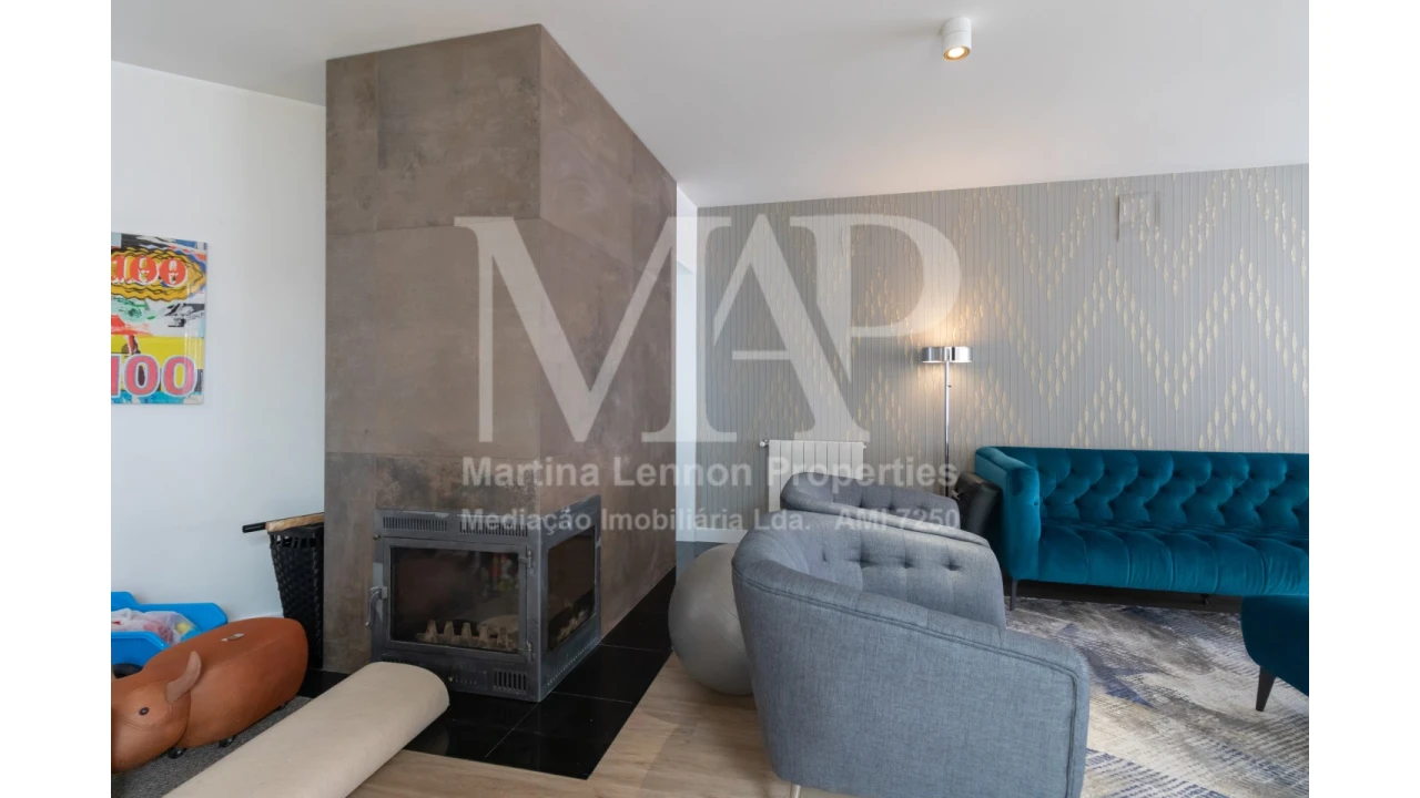 Moradia T4 para Venda em Escapães Foto 4