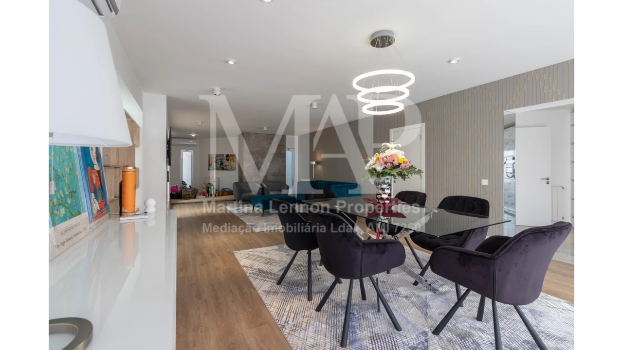 Moradia T4 para Venda em Escapães Foto 5