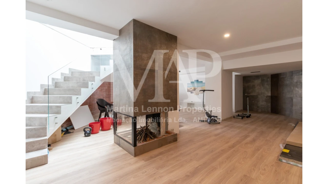 Moradia T4 para Venda em Escapães Foto 7