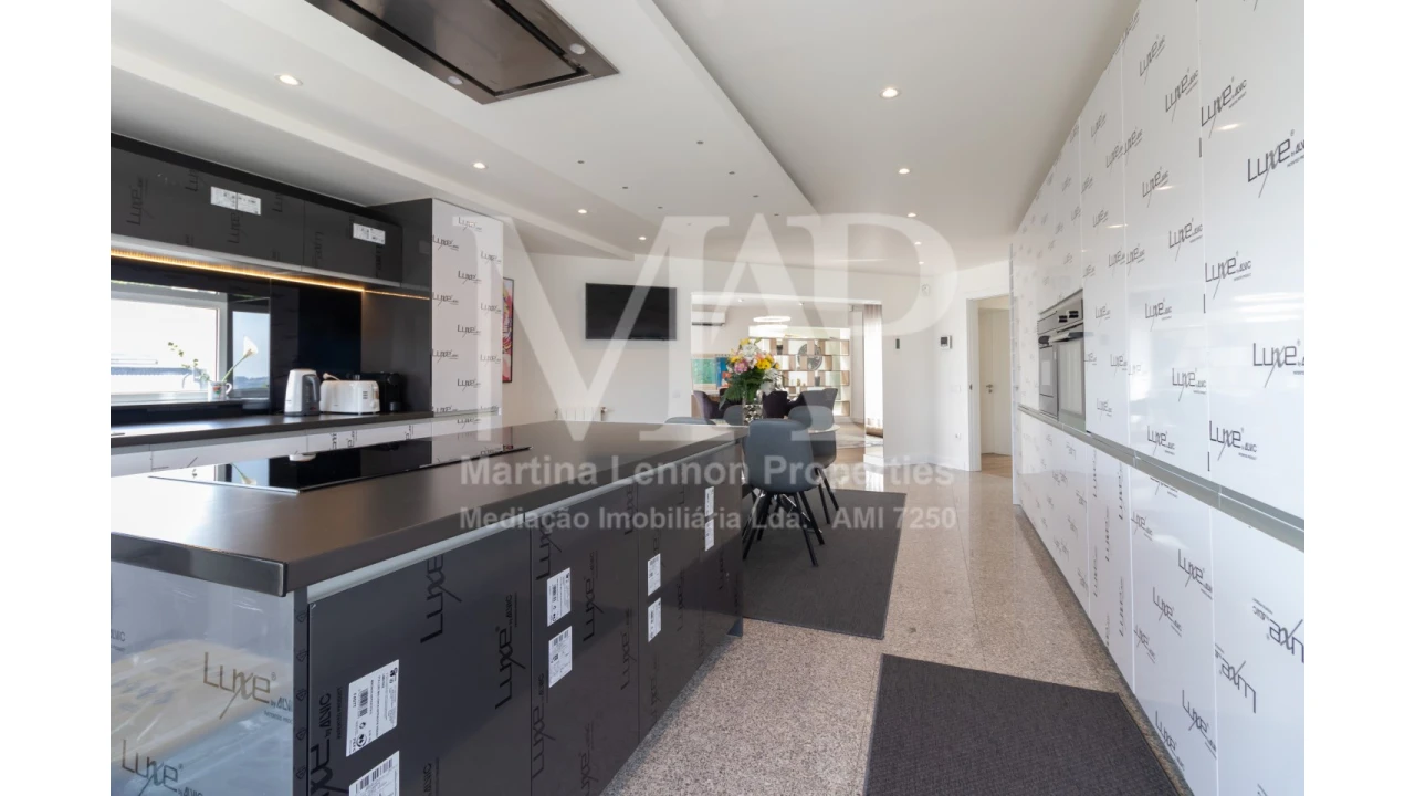 Moradia T4 para Venda em Escapães Foto 14