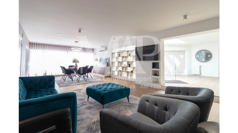 Moradia T4 para Venda em Escapães