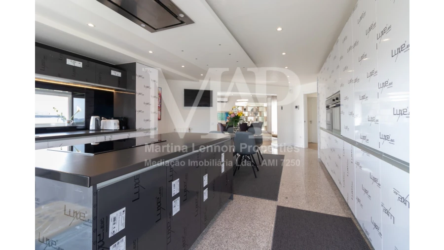 Moradia T4 para Venda em Escapães Foto 14