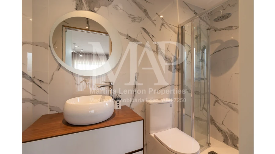 Moradia T4 para Venda em Escapães Foto 21