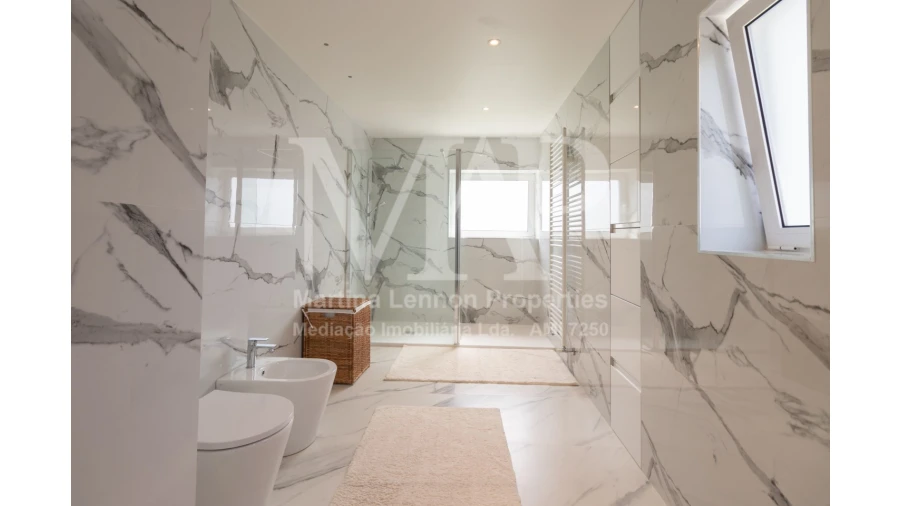 Moradia T4 para Venda em Escapães Foto 27