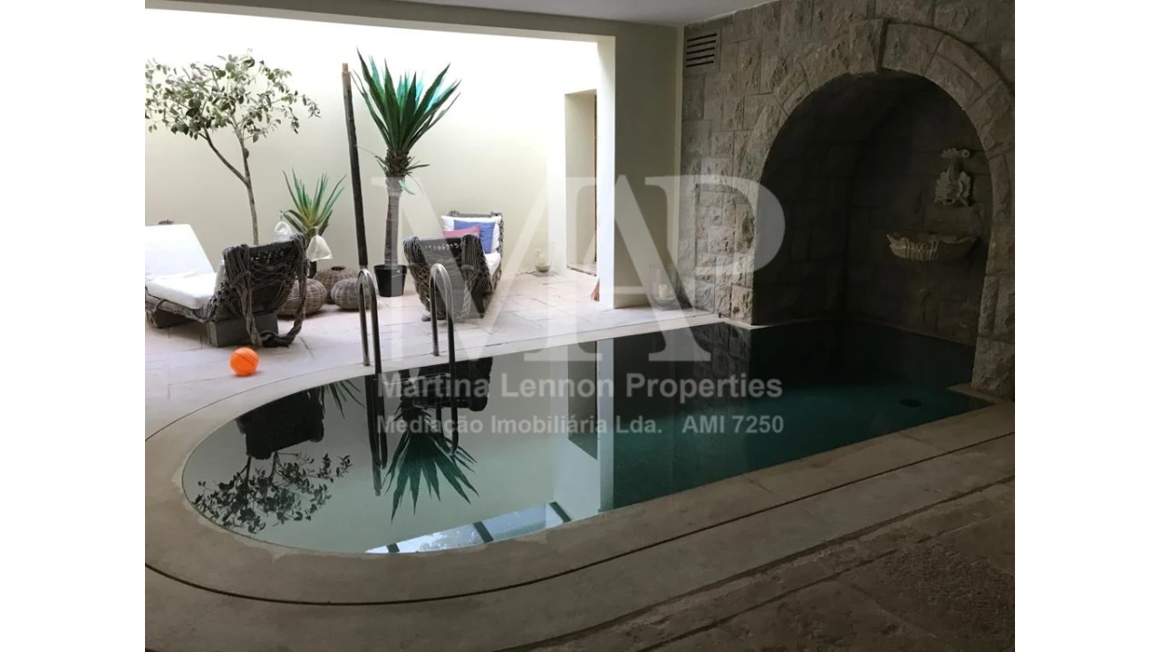 Moradia T5 para Venda em Cascais e Estoril Foto 1