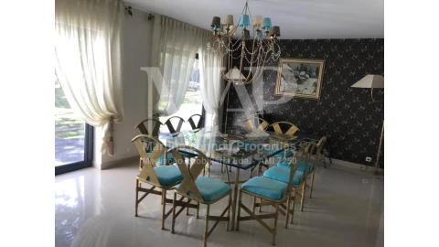 Moradia T5 para Venda em Cascais e Estoril