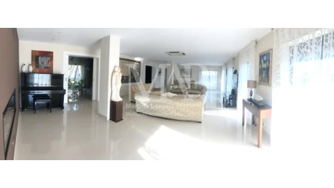 Moradia T5 para Venda em Cascais e Estoril