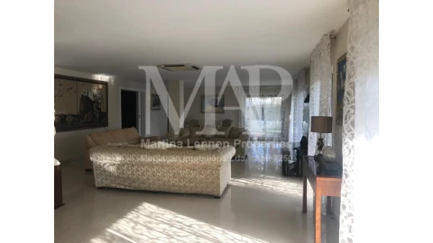 Moradia T5 para Venda em Cascais e Estoril