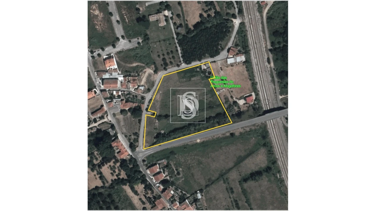 Moradia T2 para Venda em Arcos e Mogofores Foto 2