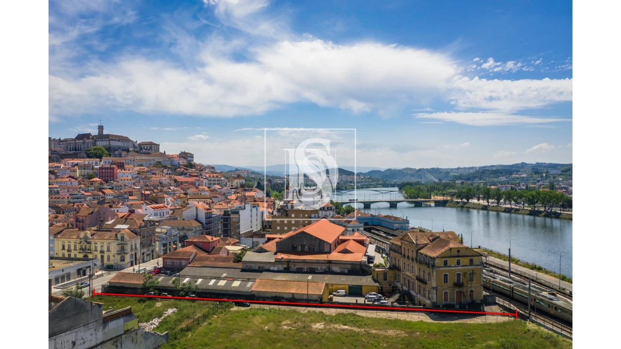 Prédio para Venda em Sé Nova, Santa Cruz, Almedina e São Bartolomeu Foto 28