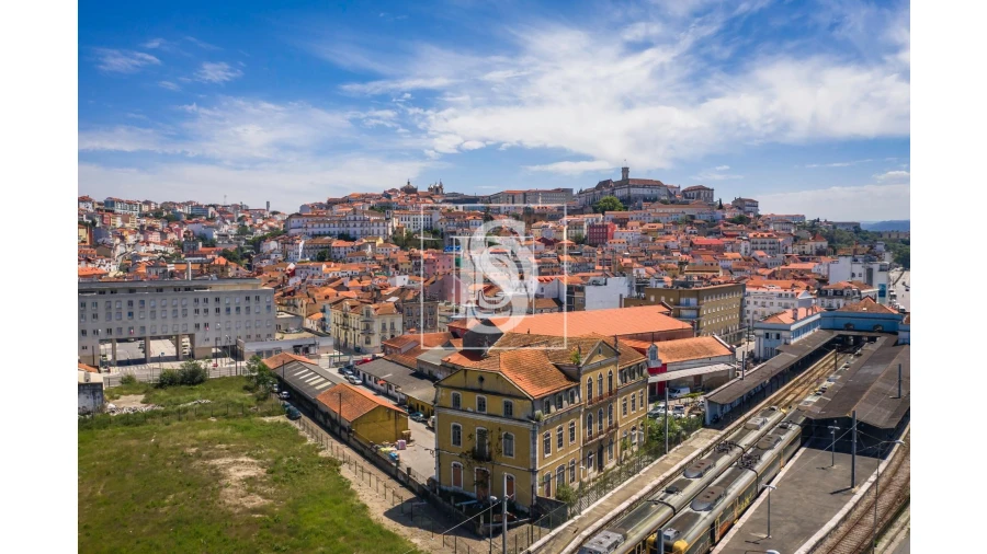 Prédio para Venda em Sé Nova, Santa Cruz, Almedina e São Bartolomeu Foto 11
