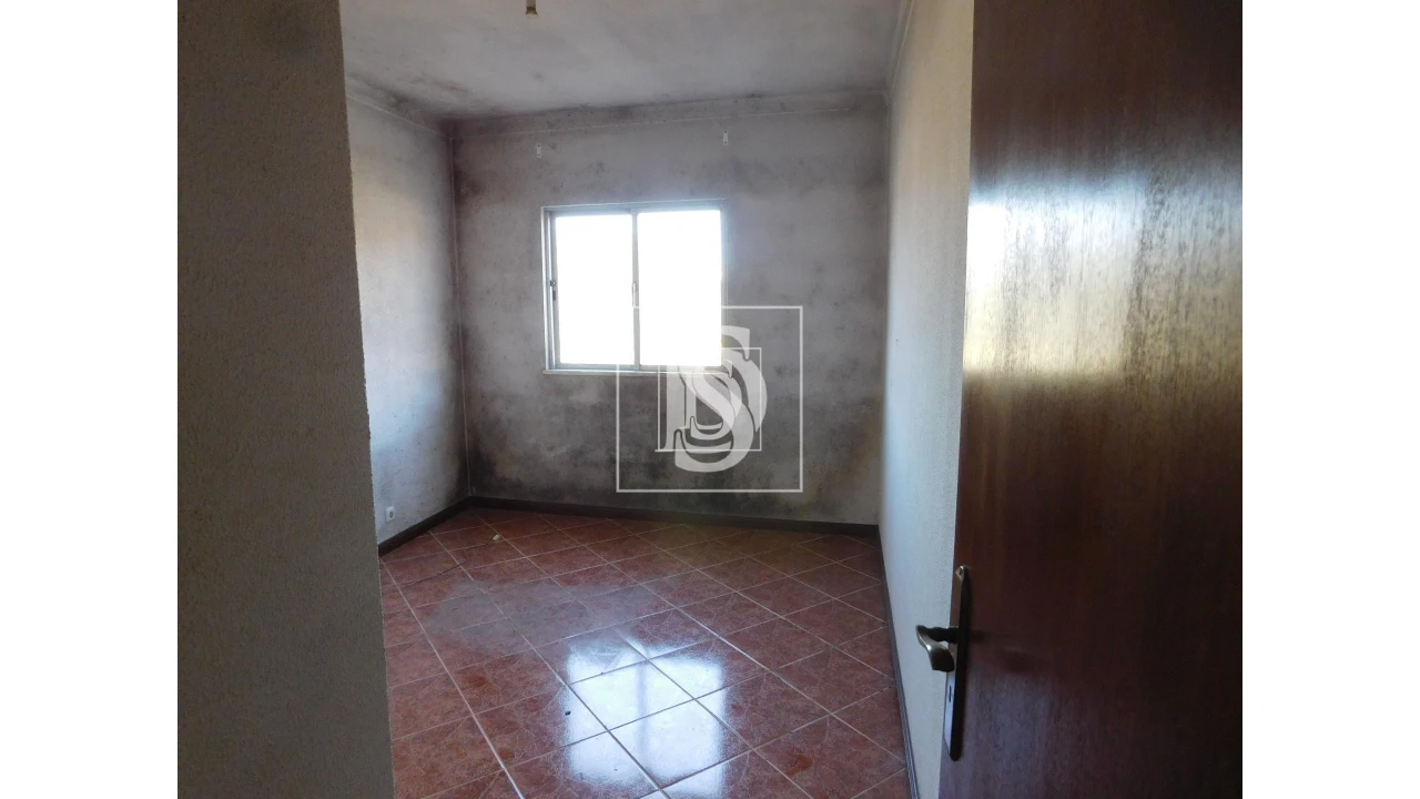 Moradia T3 para Venda em Vacariça Foto 11