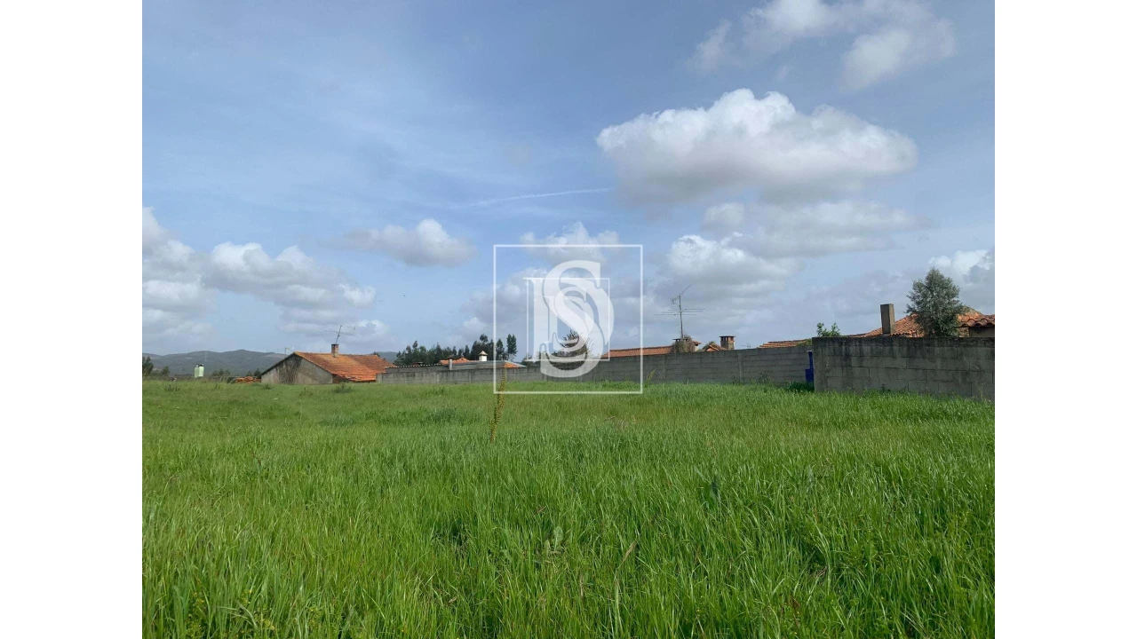 Terreno para Venda em Tamengos, Aguim e Óis do Bairro Foto 4