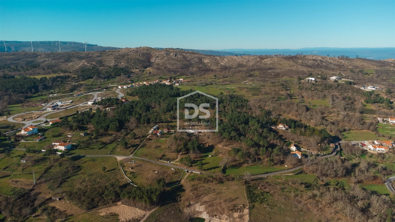 Quinta T0 para Venda em Guarda Foto 5