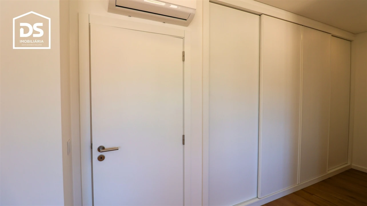 Apartamento T3 para Venda em Currelos, Papízios e Sobral Foto 12