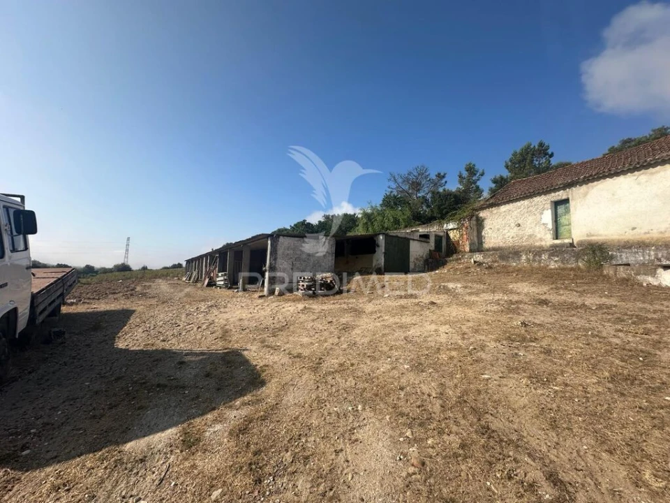 Quinta T2 para Venda em Povoa da Isenta Foto 14